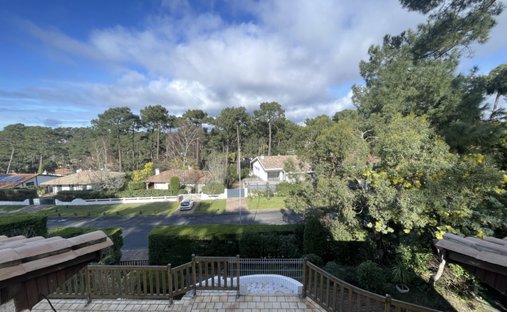 Villa in Cazaux, La Teste-de-Buch, France 1