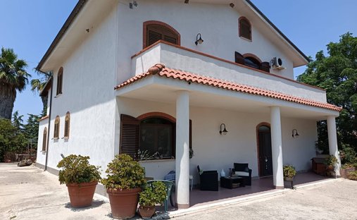 Villa a Capaccio Paestum, Campania, Italia 1