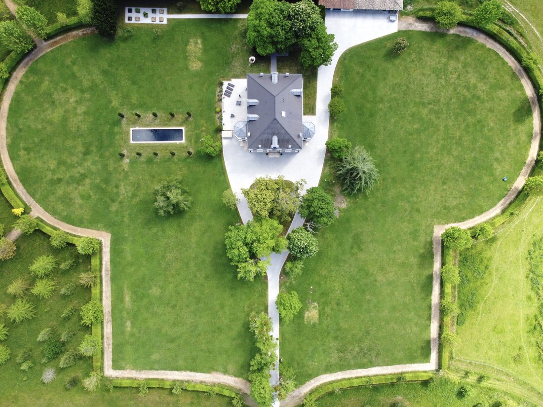 A Napoleonic Dream: Bordeaux’s Whispering Château Between Vine & Sky