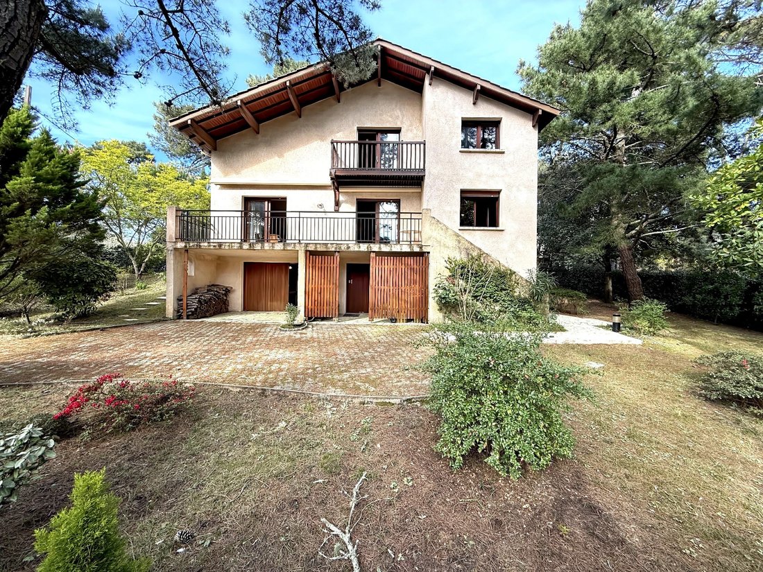 Villa in Aiguillon, Arcachon, France 1 - 16130383