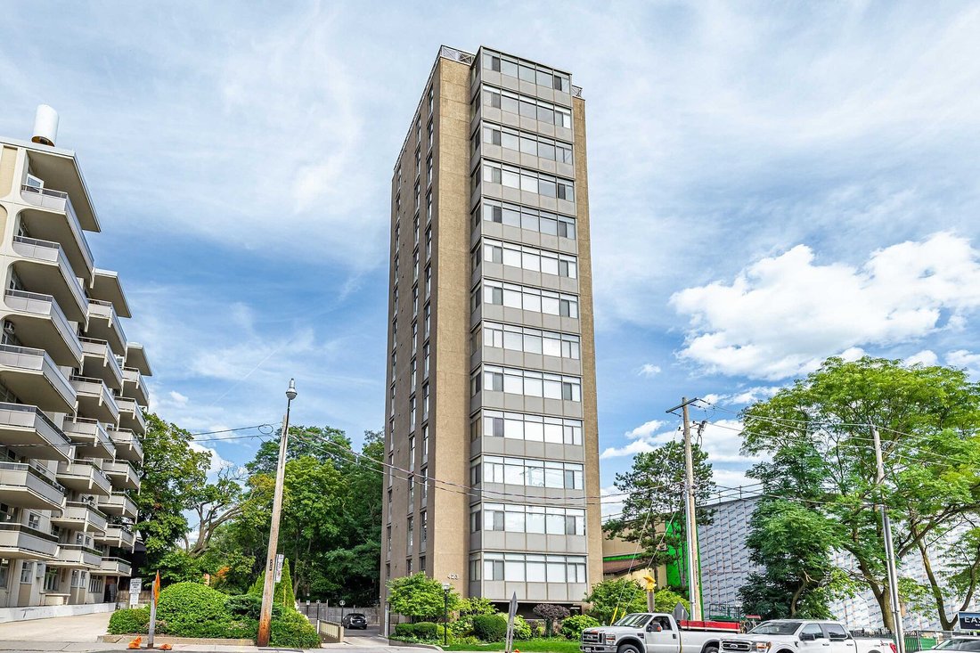 Condo in Toronto, Ontario, Canada 2 - 16133671