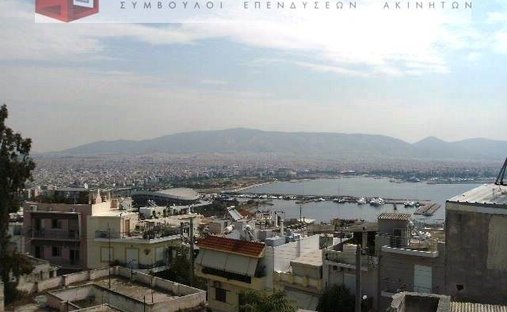 Haus in 2nd District of Piraeus, Piraeus, Griechenland 1