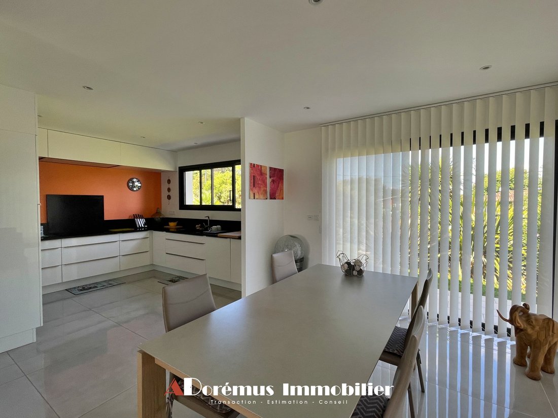 House in Camblanes-et-Meynac, Nouvelle-Aquitaine, France 3 - 16130447