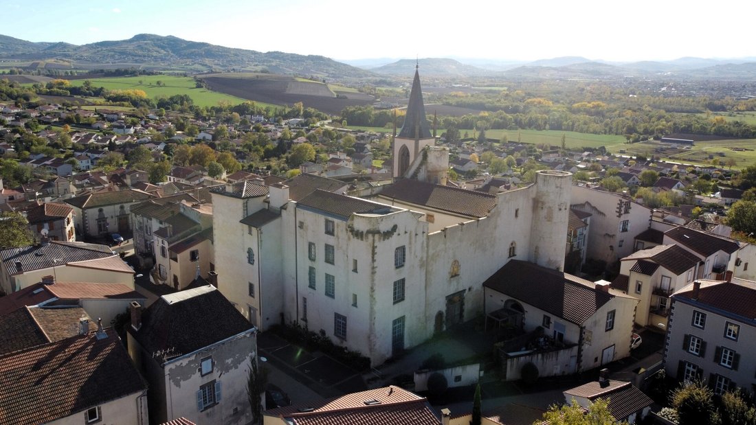 The Bishops’ Fortress: A 12th-Century Castle Crowned in Auvergne’s Skies