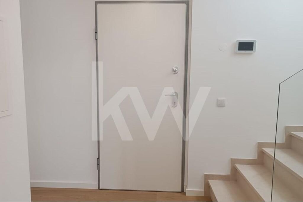 Townhouse in Caparica e Trafaria, Setubal, Portugal 2 - 16133779
