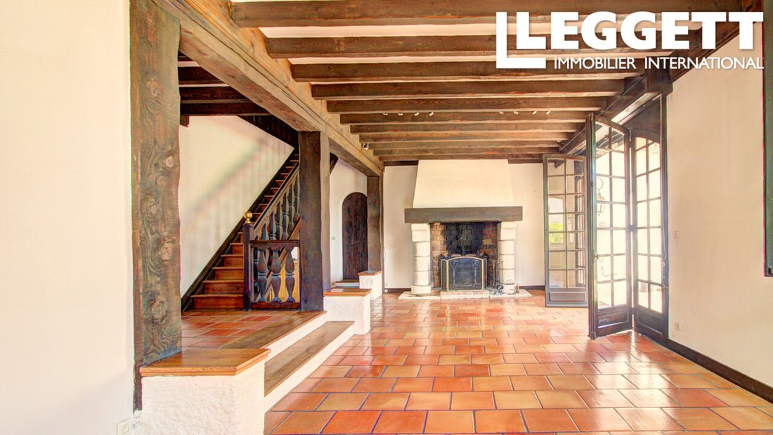 Villa in Pau, Nouvelle-Aquitaine, France 2 - 16132559