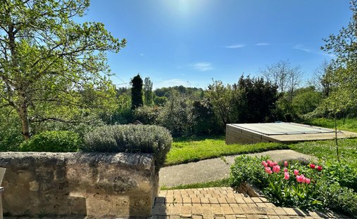 Castle for Sale in Langoiran, Nouvelle-Aquitaine, France