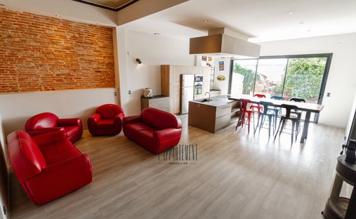 House in Dremil-Lafage, Occitania, France 1