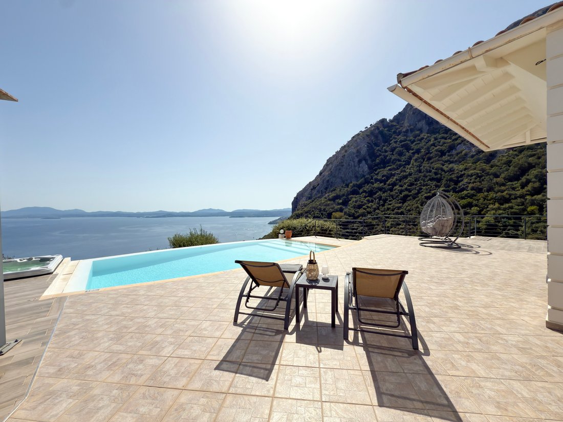 Villa in Kassopaia, Peloponnese, Western Greece and the Ionian, Greece 1 - 16135400
