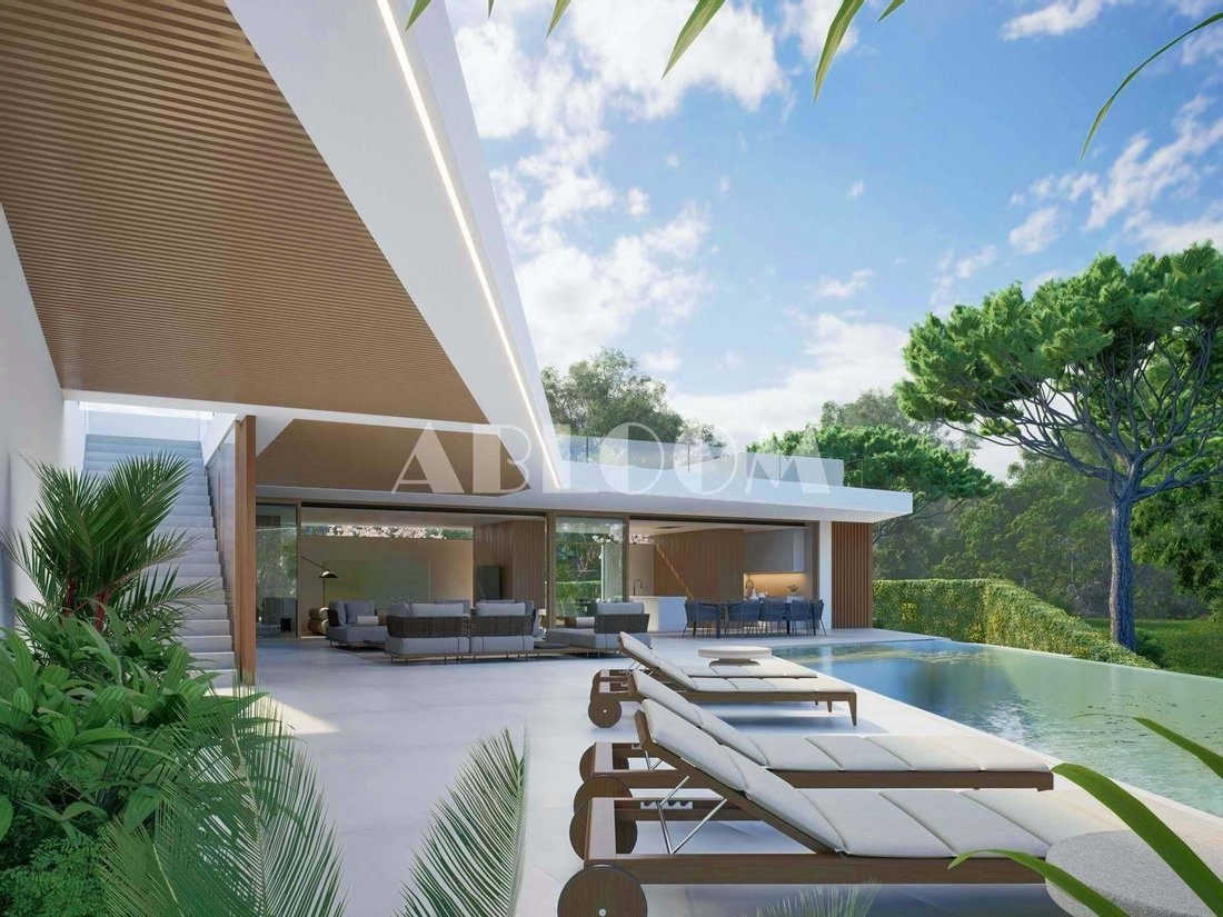 Villa in Vale do Lobo, Almancil, Portugal 1 - 16135374