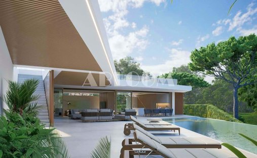 Villa in Vale do Lobo, Almancil, Portugal 1