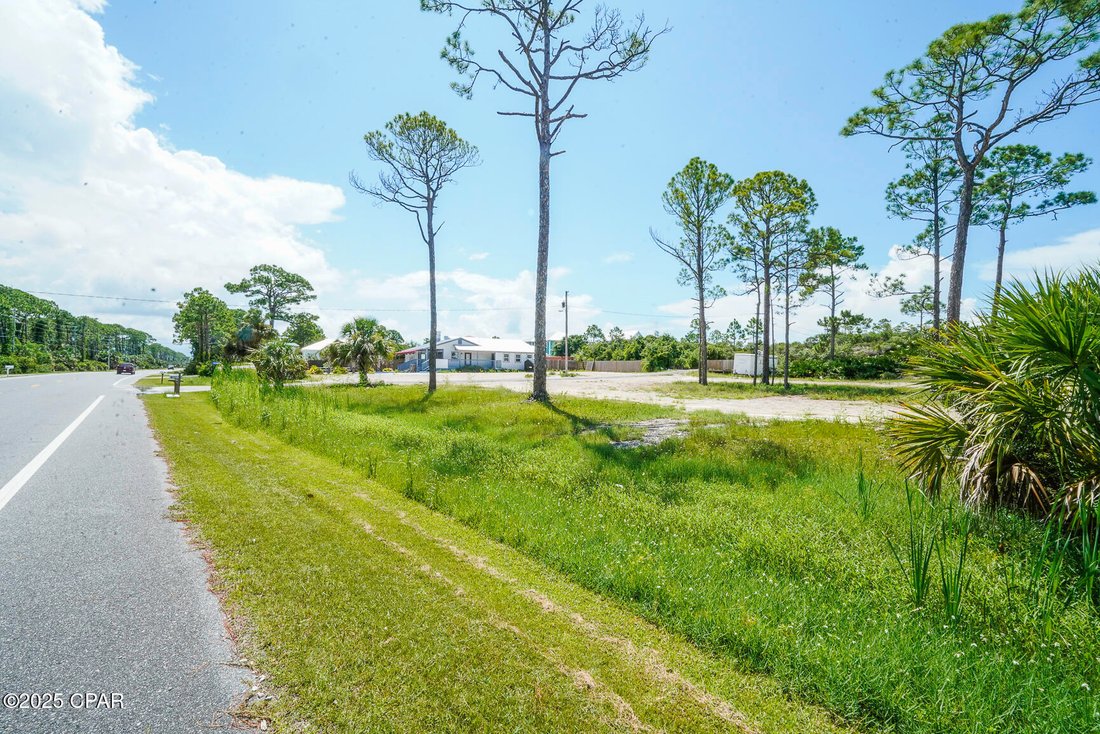 House in Port St. Joe, Florida, United States 3 - 16135668