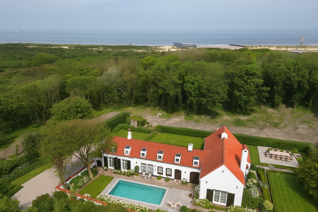 Villa in Cadzand, Zeeland, Netherlands 1 - 16135571