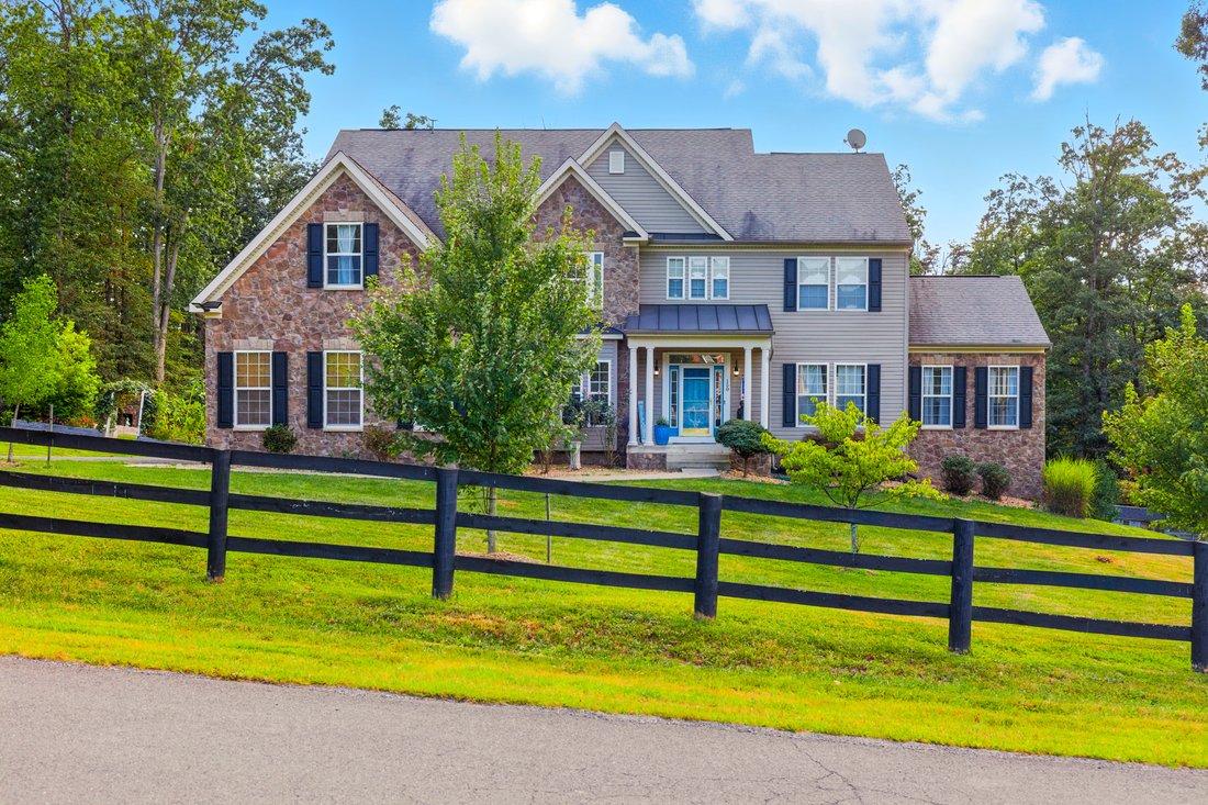 House in Winchester, Virginia, United States 2 - 16135733