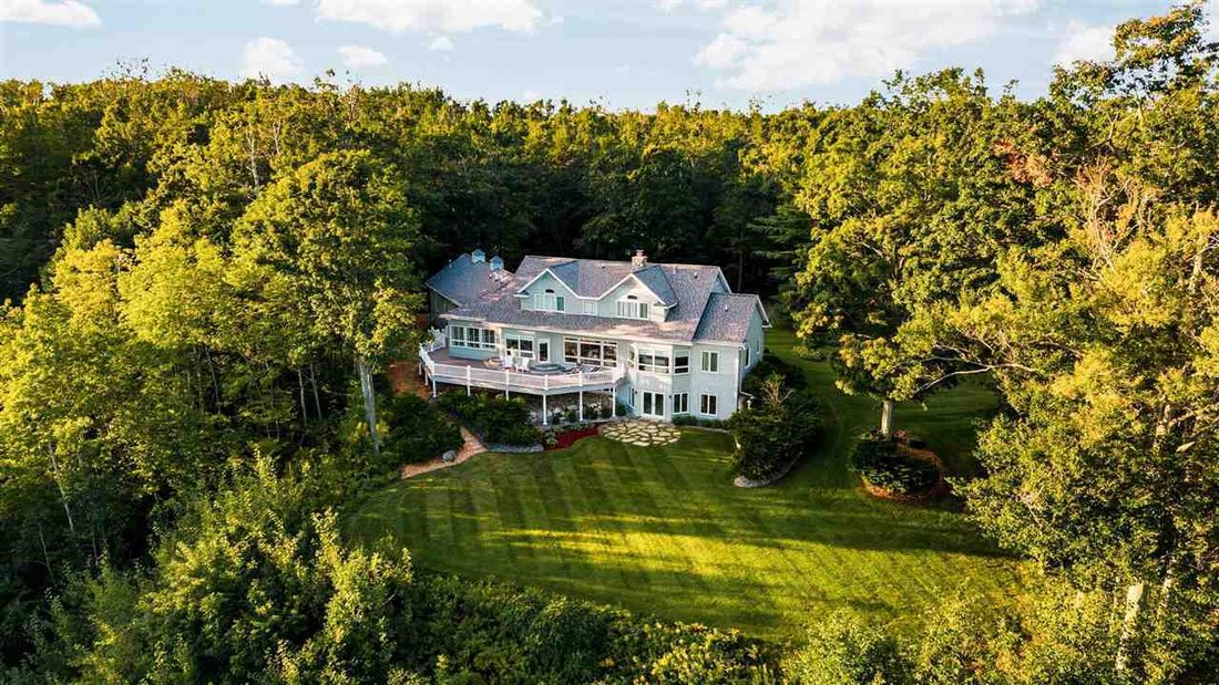 House in Wequetonsing, Michigan, United States 2 - 16135671