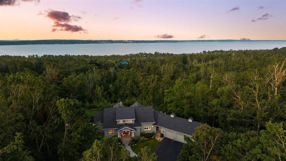 House in Wequetonsing, Michigan, United States 3 - 16135671