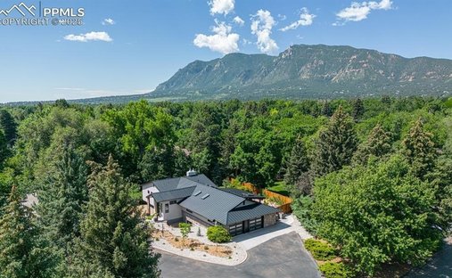 House in Colorado Springs, Colorado, United States 1