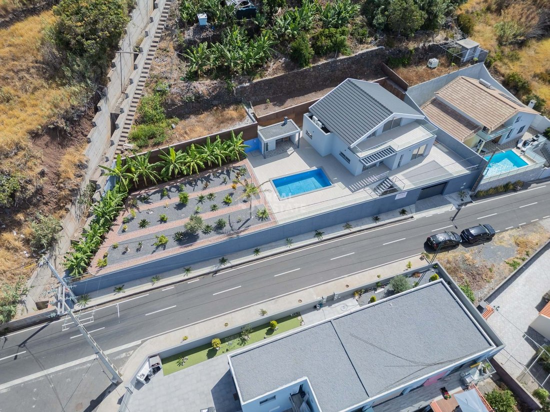 Villa in Paul do Mar, Madeira, Portugal 1 - 12715425