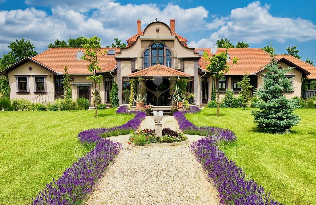 Villa in Tiszaszentimre, Hungary 1 - 16141714