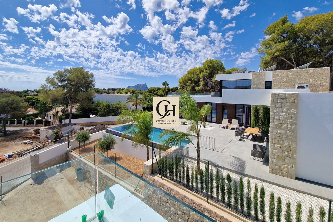 Villa in Moraira, Teulada, Valencian Community 1 - 14747236