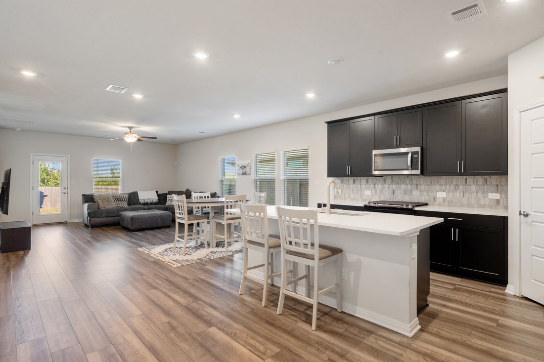 House in Coupland, Texas, United States 4 - 16145770
