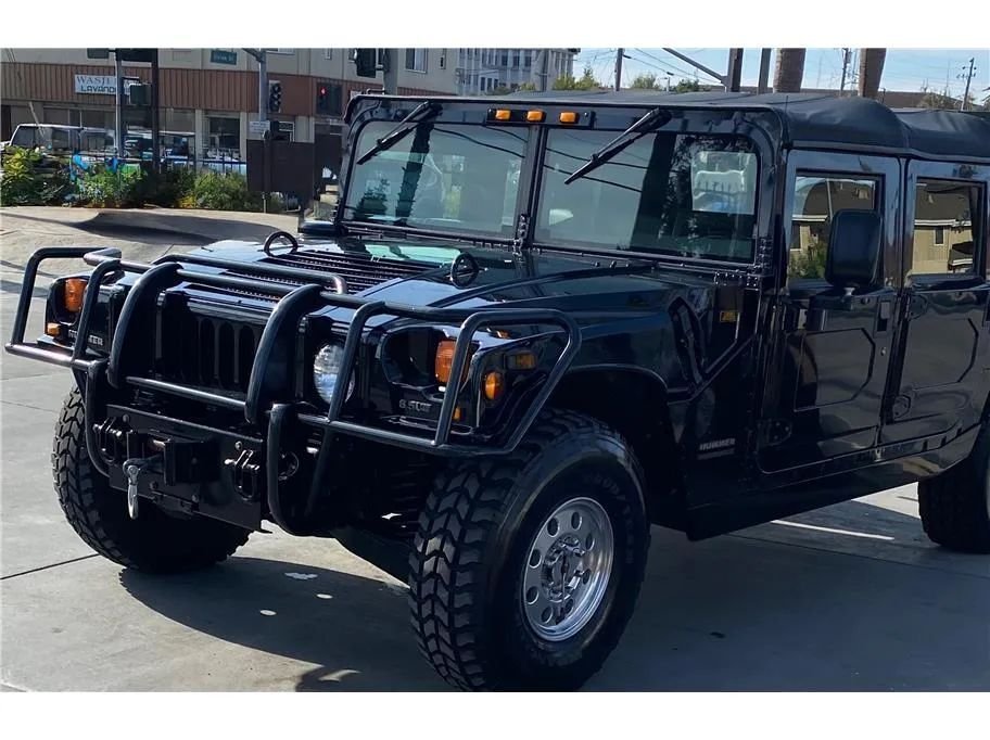 Suv in Newman, CA, United States 2 - 16140690