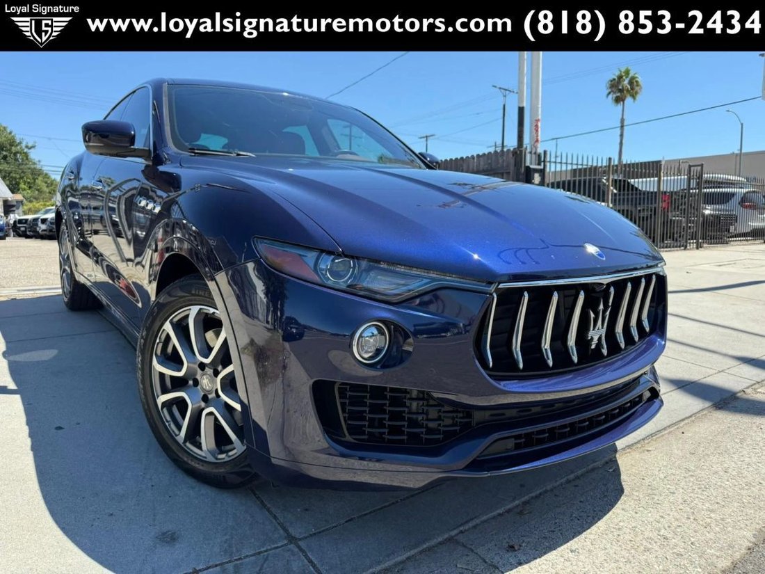 Suv in Van Nuys, CA, United States 1 - 16136966
