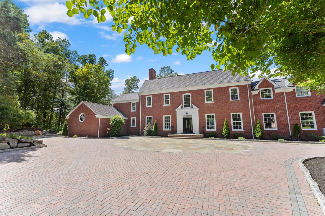 House in New Milford, Connecticut, United States 2 - 16137148