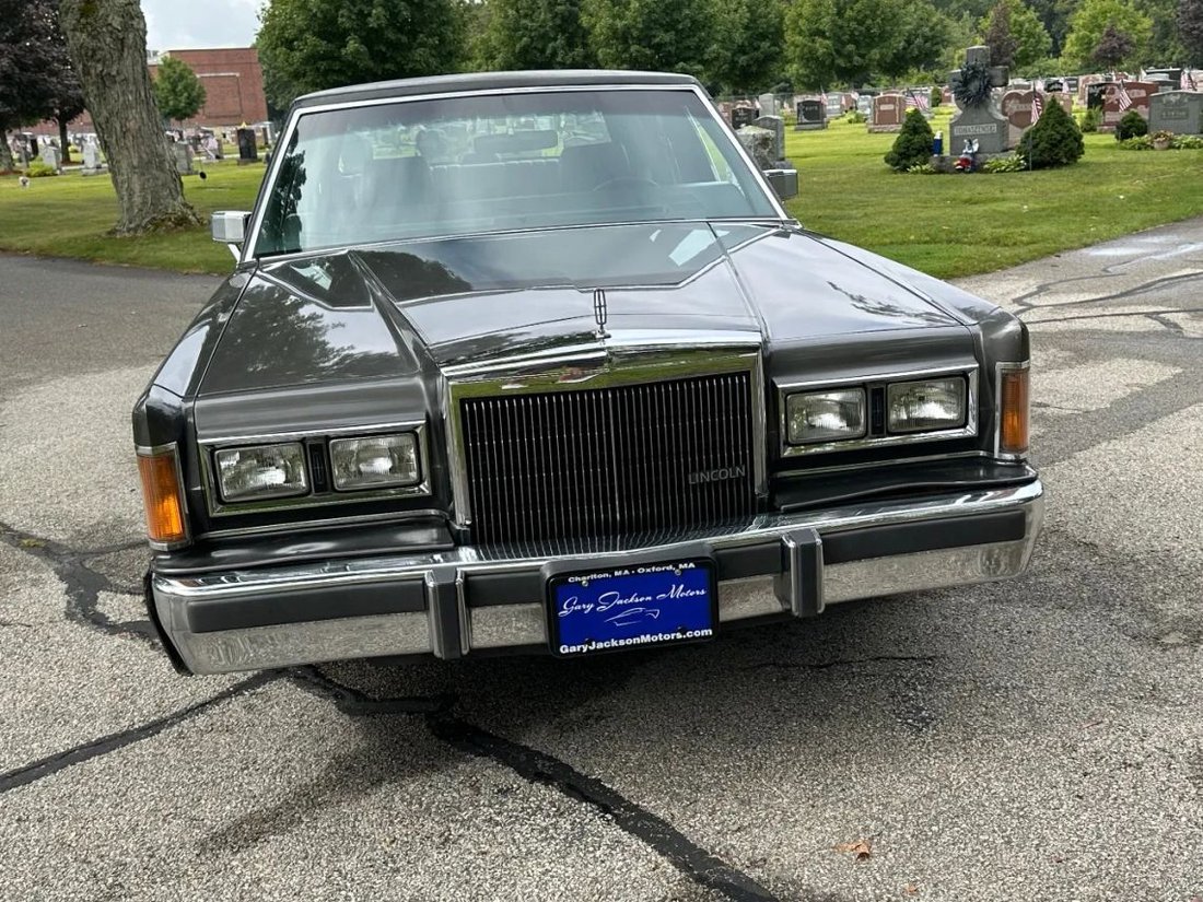 Sedan in Charlton, MA, United States 3 - 16131473