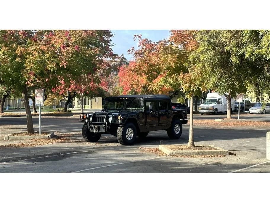 Suv in Newman, CA, United States 5 - 16140690