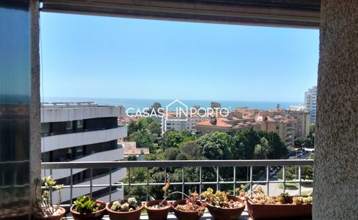 Apartment in Cedofeita, Santo Ildefonso, Se, Miragaia, Sao Nicolau e Vitoria, Porto District, Portugal 1