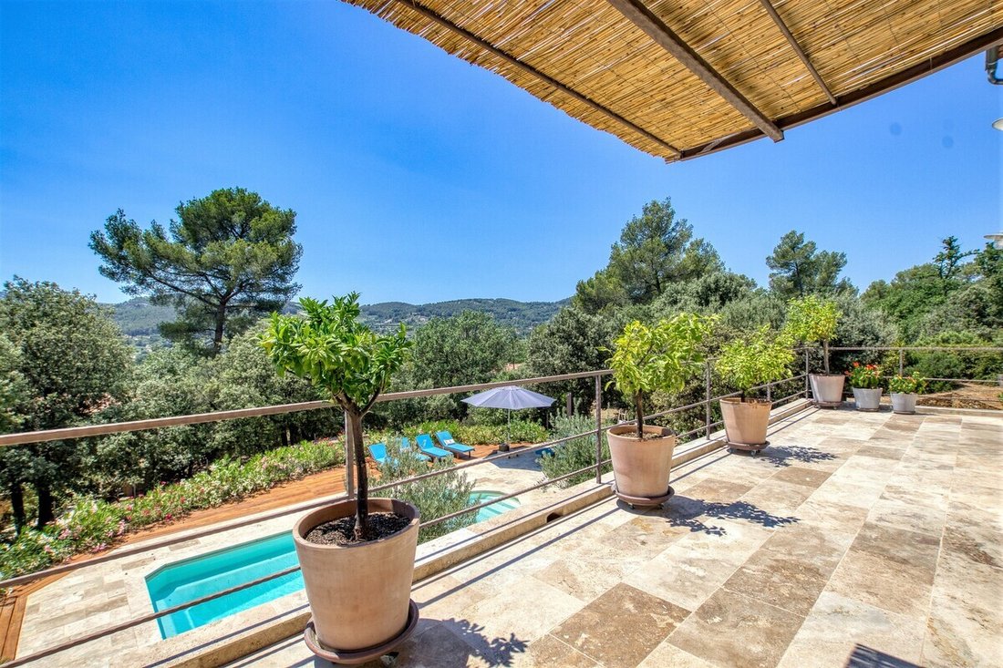 Villa in Les Freres-Les Cancades-Les Ginestes, Le Beausset, France 1 - 16145255
