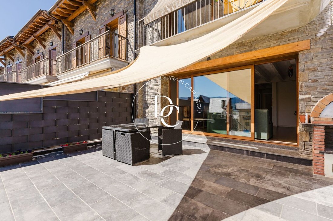 Casa en Puigcerdá, Cataluña, España 1 - 16139584