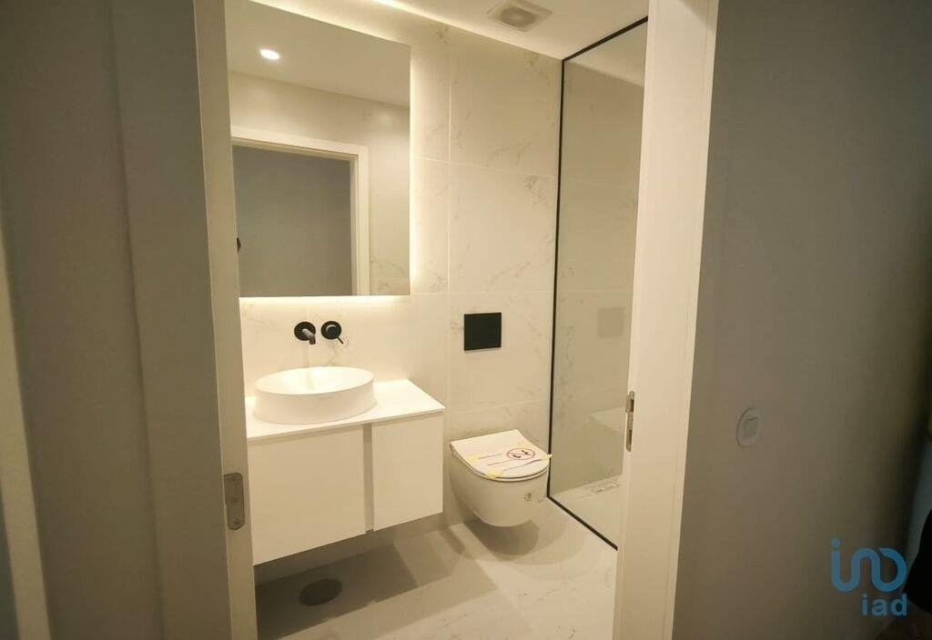 Apartment in Mafamude e Vilar do Paraiso, Porto District, Portugal 2 - 16140846