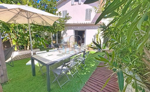 House in Cannes, Provence-Alpes-Côte d'Azur, France 1