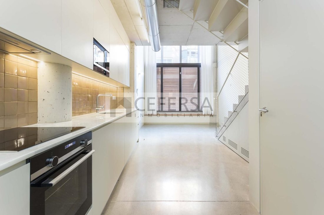 Appartamento a Eixample, Barcellona, Spagna 5 - 16136257