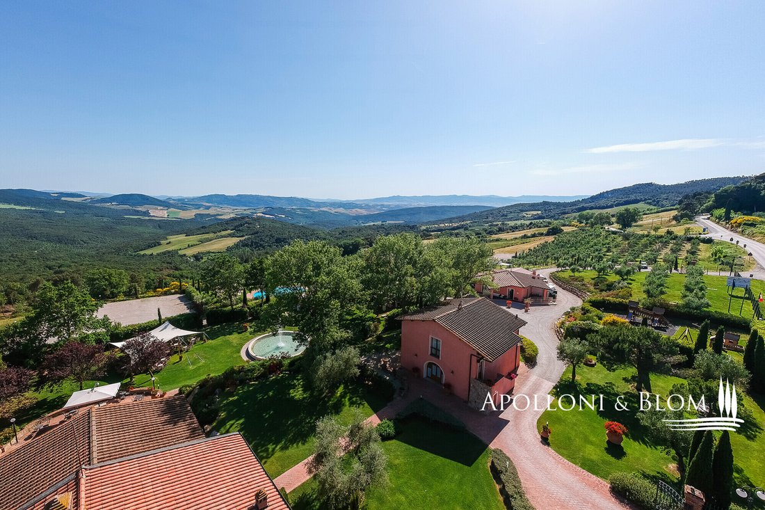 Villa in Gambassi Terme, Tuscany, Italy 3 - 16142805