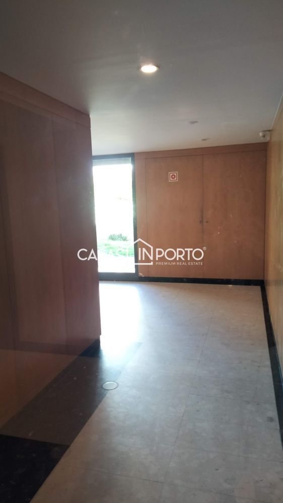 Apartment in Cedofeita, Santo Ildefonso, Se, Miragaia, Sao Nicolau e Vitoria, Porto District, Portugal 4 - 16142690
