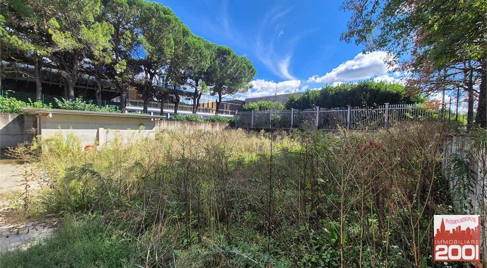 House in Cardano Al Campo, Lombardy, Italy 5 - 16144717