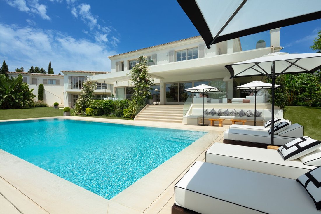 Villa in Nueva Andalucia, Marbella, Spain 3 - 16136344