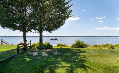 Aquebogue, New York, United States 1