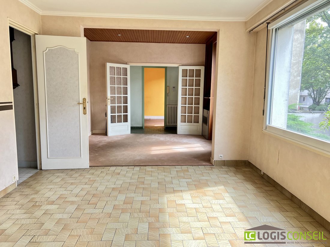 House in La Faiencerie-Le Clos Saint Cyr, Bourg-la-Reine, France 1 - 16140757