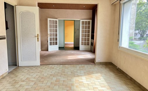 House in La Faiencerie-Le Clos Saint Cyr, Bourg-la-Reine, France 1