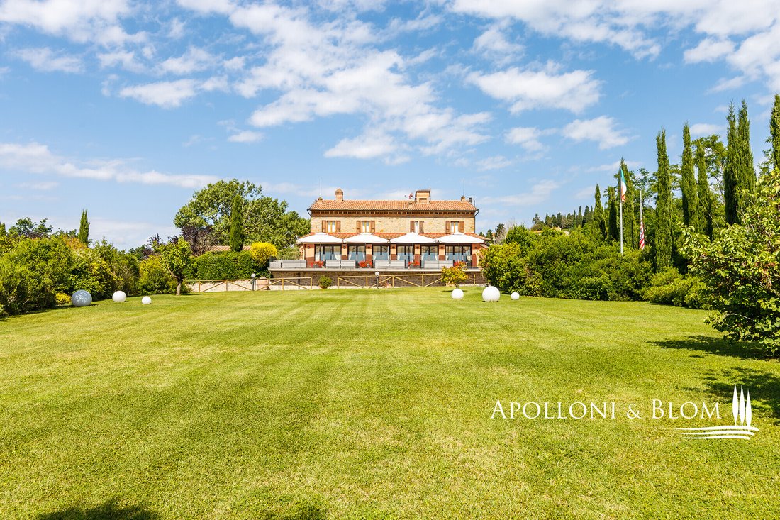 Villa in Gambassi Terme, Tuscany, Italy 4 - 16142805