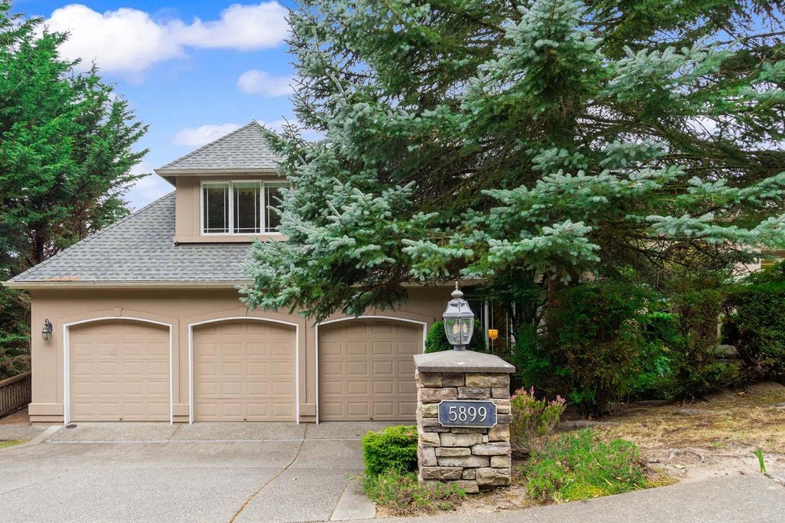 House in Bellevue, Washington, United States 1 - 16111150