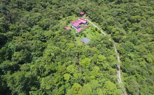 Estate in Cachí, Cartago Province, Costa Rica 1