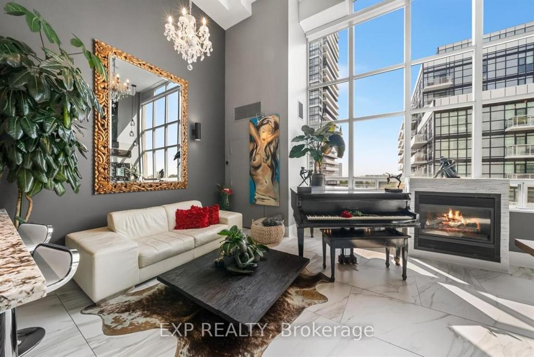 Condo in Toronto, Ontario, Canada 2 - 16139799