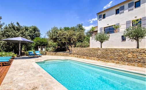 Villa à Les Freres-Les Cancades-Les Ginestes, Le Beausset, France 1