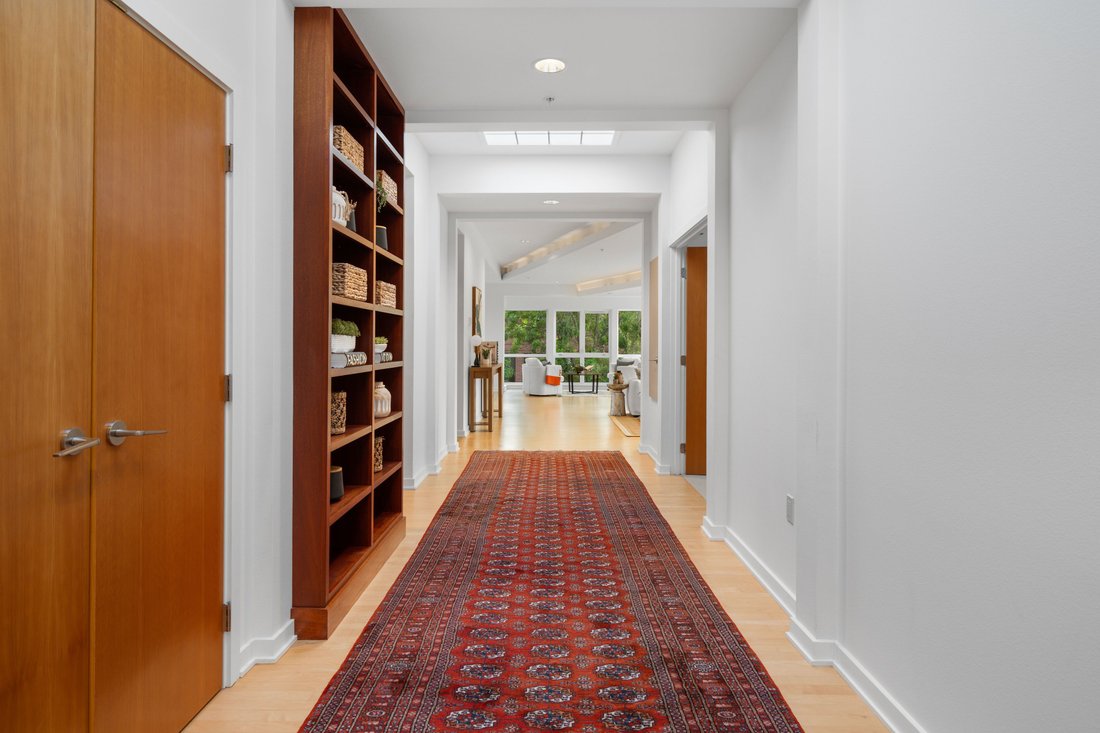 Condo in Seattle, Washington, United States 5 - 16145723