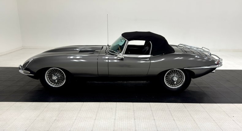 Cabriolet in Morgantown, United States 3 - 16139593